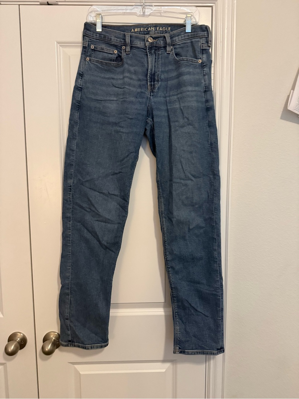 American Eagle Outfitters Women's Indigo Straight-Leg Jeans